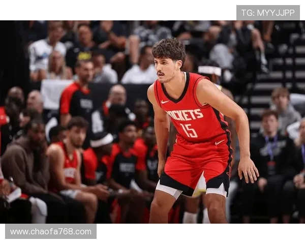 威尔逊全能表现带队拼搏28分钟砍下9分10篮板5助攻3帽展现全面实力 威尔逊全能表现带队拼搏28分钟砍下9分10篮板5助攻3帽展现全面实力